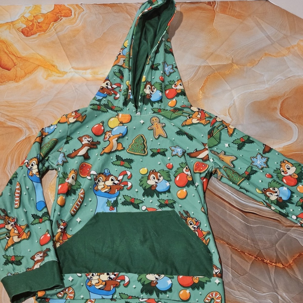 Enchanted Dress Shop Christmas Chipmunk Print Hoodie Girls Size 5/6